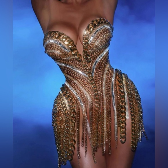 Gold chain jeweled dress - Picture 3 of 10